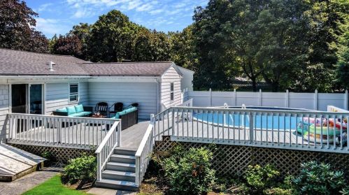 80 Gaudet St, Providence RI  02911-2212 exterior