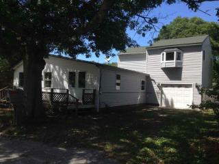 9 Maryland Ave, Miami Beach, NJ 08251-2315