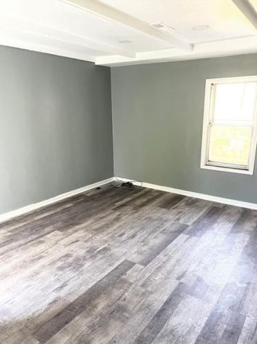 882 Center Rd, Pittsburgh PA  15239-1962 exterior