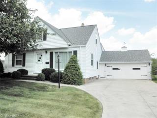 3280 Hilltop Dr, Cleveland OH  44134-5249 exterior