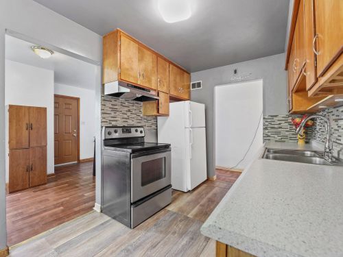 4452 75th St, Milwaukee WI 53213-3521 exterior