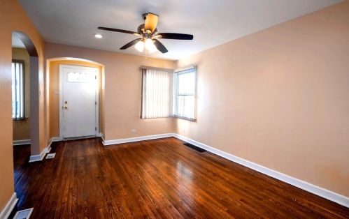 9920 Carpenter St, Chicago IL  60643-2246 exterior