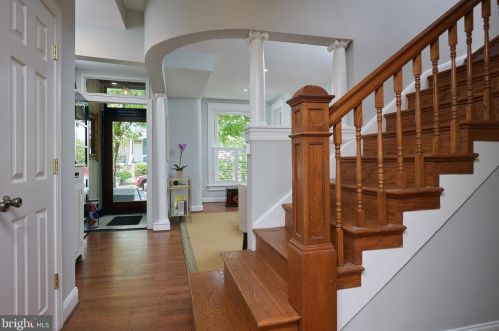 72 V St, Washington, DC 20001-1013