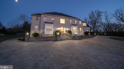 15529 Holly Grove Rd, Silver Spring MD 20905-3815 exterior