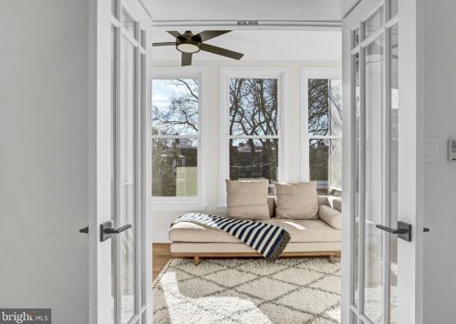 1337 Massachusetts Ave, Washington DC  20003-1540 exterior