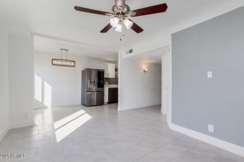 395 21st Ave, Phoenix AZ 85027-3422 exterior