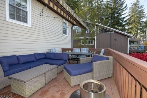 172 Shore Trl, Sparta NJ  07871-2107 exterior