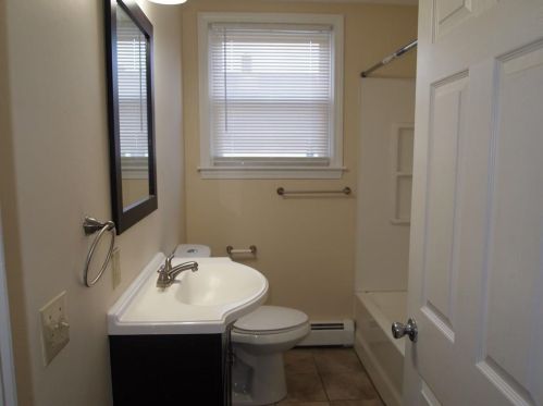 49 Aldine St, Providence RI 02909-3906 exterior