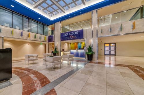 800 Brazos St, Austin TX 78701-2538 exterior