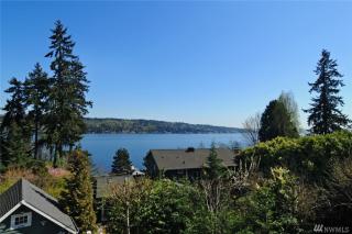 12752 42nd Ave, Seattle WA  98125-4623 exterior