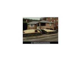 526 Wall Ave, Monroeville, PA 15140-1323