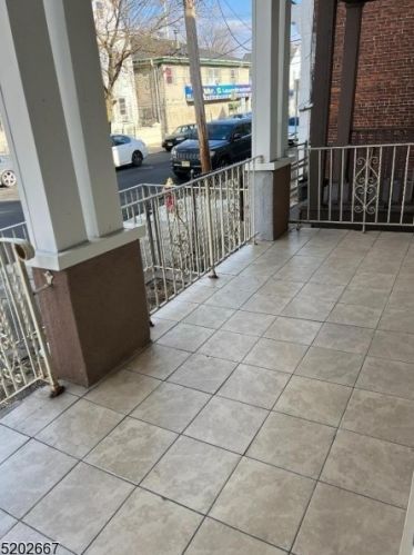 79 Highland St, Paterson, NJ 07524-1908