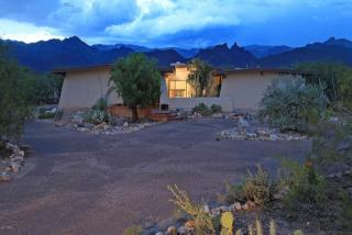 3740 Bear Creek Cir, Tucson AZ  85749-9306 exterior