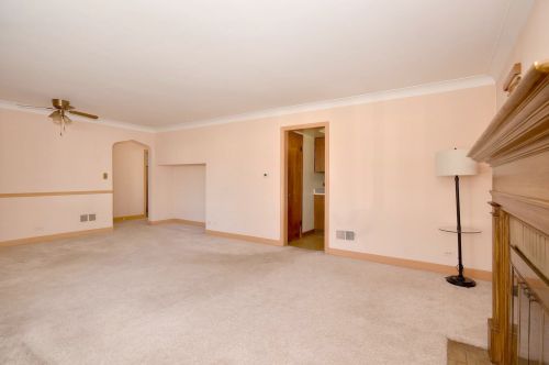 6696 Olympia Ave, Chicago IL 60631-1518 exterior