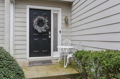 1240 Defoor Ct, Atlanta GA 30318-2967 exterior