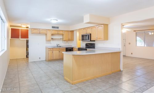 721 Apache Dr, Chandler AZ 85224-4324 exterior