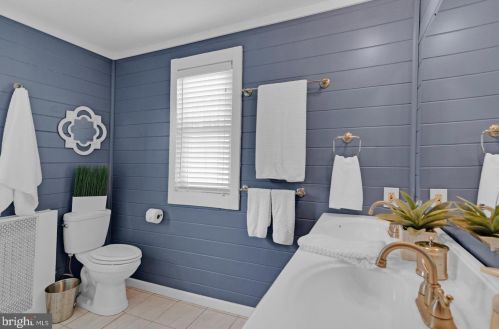 215 Marne Ave, Tavistock NJ 08033-1444 exterior