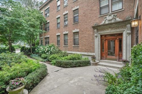 441 Washington St, Brookline MA 02446-6146 exterior