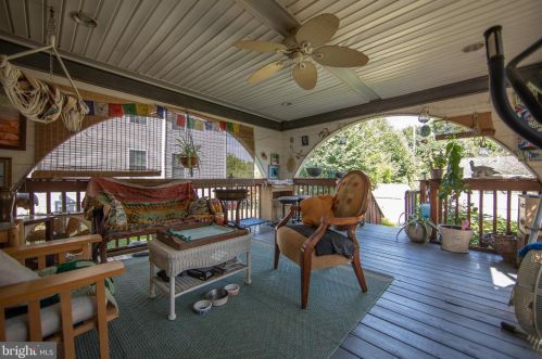 597 Manchester Ave, Media PA 19063-4098 exterior