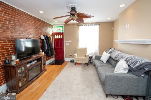 868 Bailey St, Philadelphia, PA 19130-1807