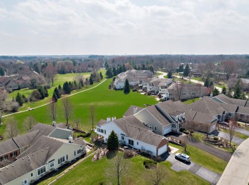 5810 Pr Rdg, Bull Valley IL 60014-4601 exterior