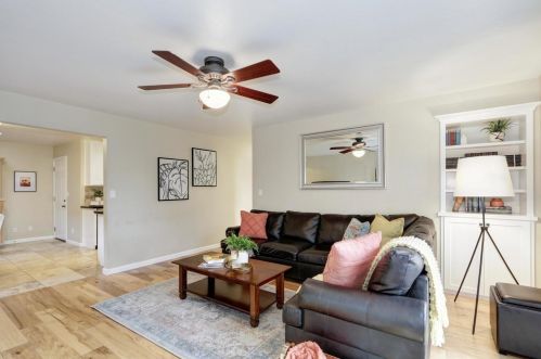 1707 Baywood Ln, Davis CA 95618-0543 exterior