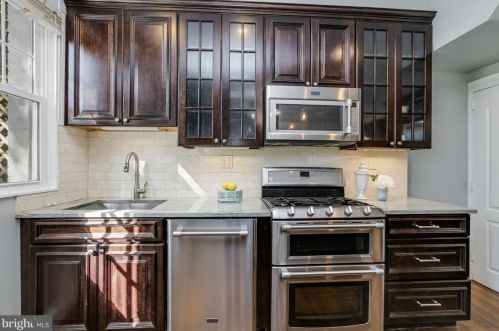 1922 1st St, Washington DC 20001-1480 exterior