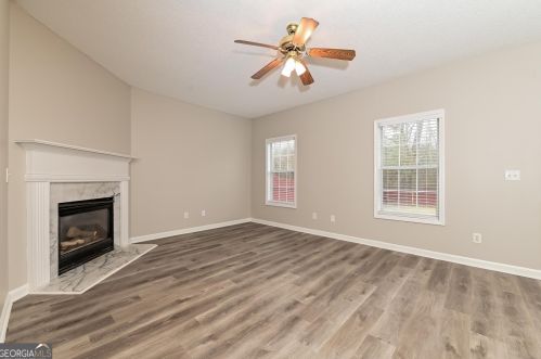 1555 Blossom St, Atlanta GA  30349-4616 exterior