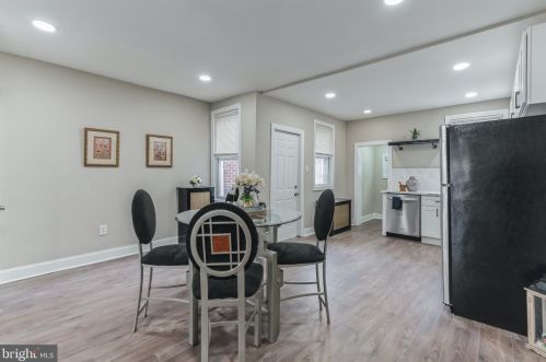 5912 Leithgow St, Philadelphia PA 19123-1420 exterior