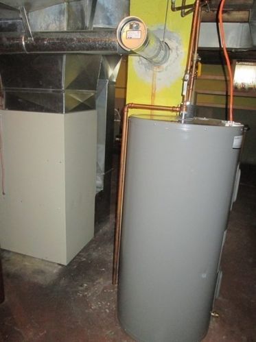 11 Glendale St, Chicopee MA 01020-3518 exterior