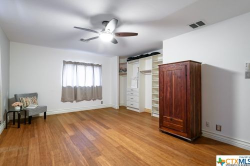 9515 Maverick Pt, San Antonio TX 78240-4049 exterior