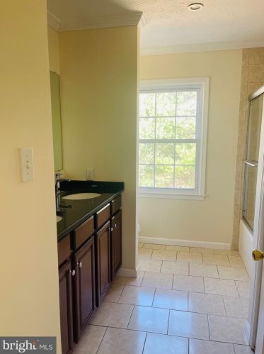 438 Northwest Dr, Silver Spring MD 20901-1435 exterior