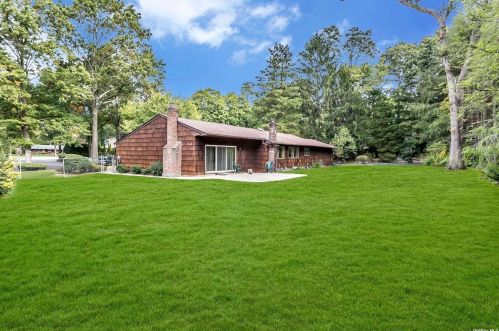 6 Rigger Ct, Huntington Station NY 11746-2828 exterior