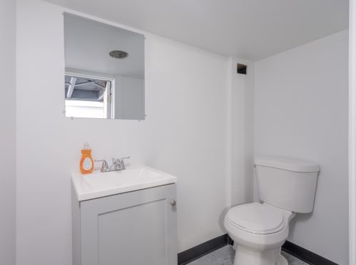 724 Long Ave, Chicago IL 60638-1731 exterior