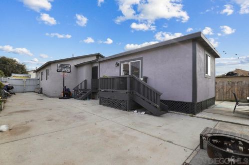 320 30th St, San Diego CA 92113-2424 exterior