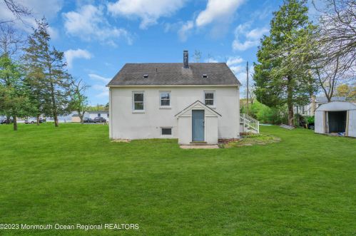 631 Maria St, Jackson Twp NJ  08527-5285 exterior