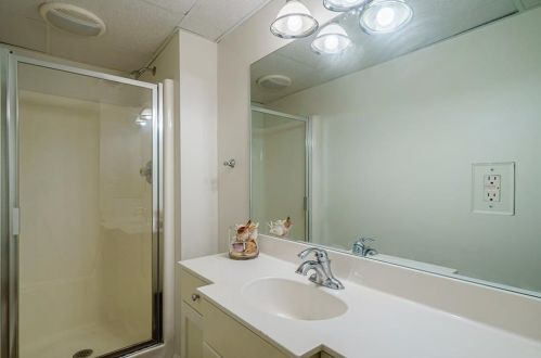 305 Drummen Ct, Atlanta GA 30328-2658 exterior