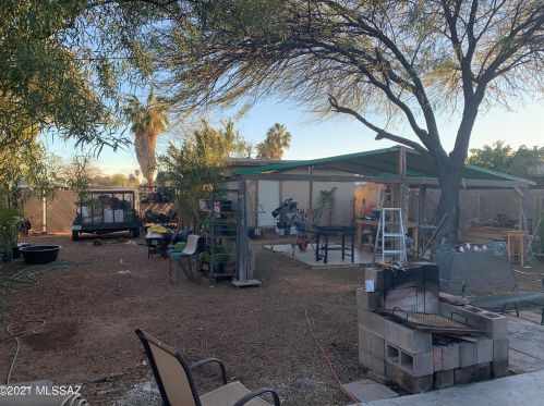 2561 Nebraska St, Tucson AZ 85757-9533 exterior