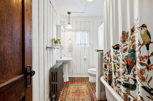 4128 Gladstone St, Pittsburgh PA 15207-1424 exterior