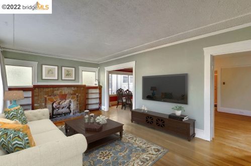 1616 Julia St, Berkeley, CA 94703-2018