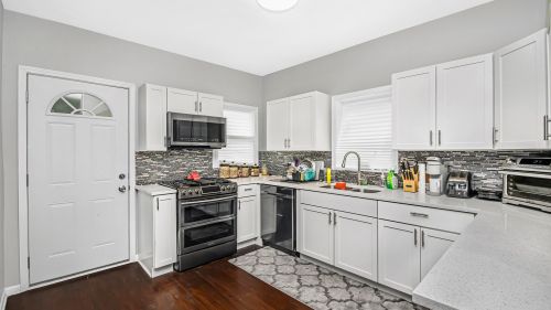 1415 Mayfield Ave, Chicago IL  60651-1015 exterior