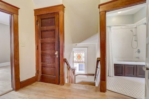 2109 Kenwood Blvd, Milwaukee WI  53211-3311 exterior