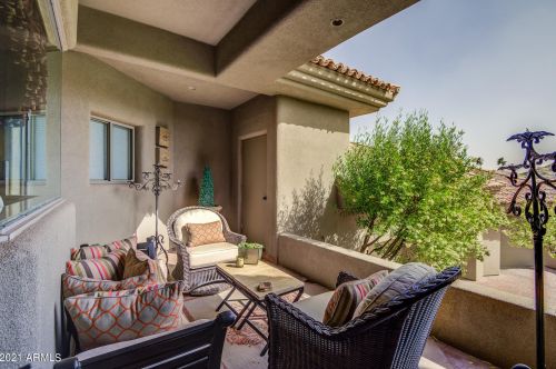 13841 Cyn Dr, Phoenix AZ 85016-2403 exterior