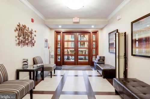 1121 24th St, Washington DC  20037-1430 exterior