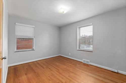 5227 Pernod Ave, Saint Louis MO 63139-1329 exterior