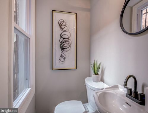 1212 Kirby St, Washington DC  20001-1202 exterior