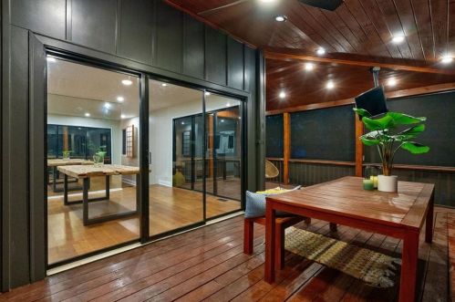 620 Colebrook Ct, Atlanta GA  30327-4710 exterior