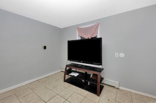 164 Belmont Ave, Babylon NY  11704-5229 exterior