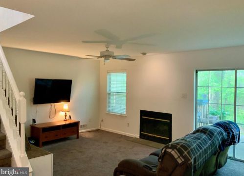 215 Stonebridge Blvd, New Castle DE 19720-6708 exterior