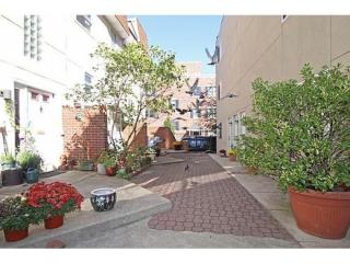 1034 Federal St, Philadelphia PA  19147-5062 exterior